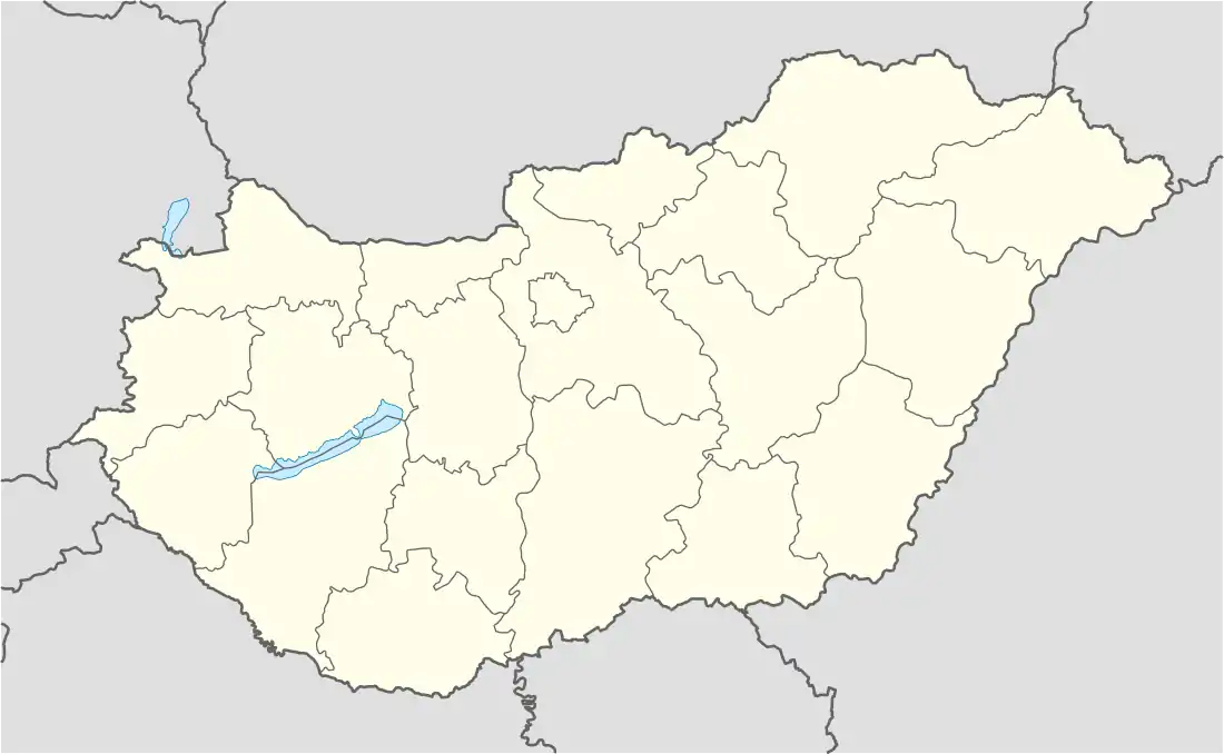 Dunavecse is located in Hungary