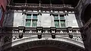 Bernuy: windows with Corinthian columns.