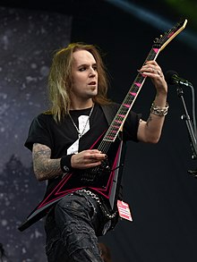 Laiho performing at Provinssirock 2013